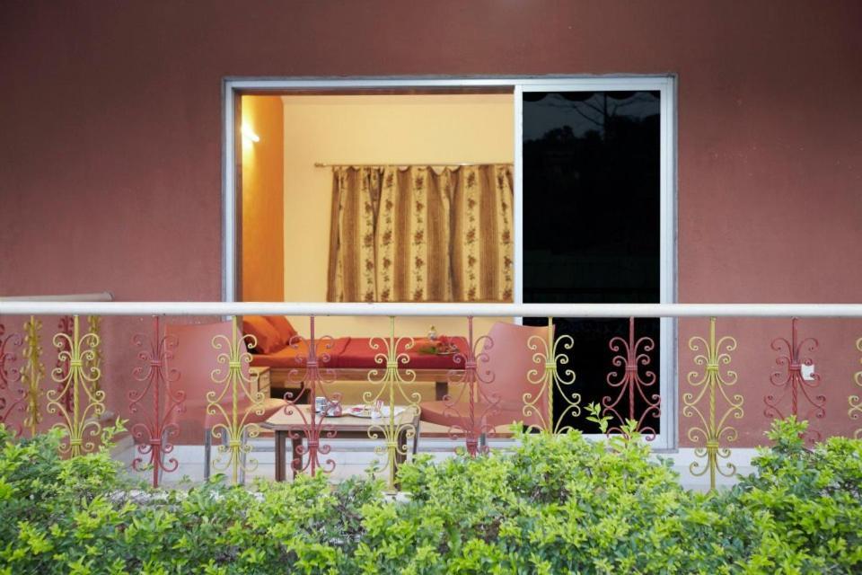 Cold Spot Village Resort Mahabaleshwar Ngoại thất bức ảnh